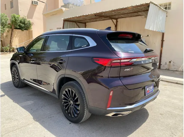 Car image 7