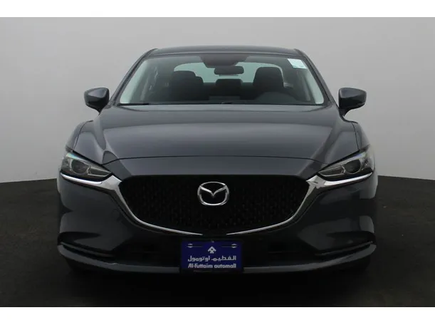 Car image 11