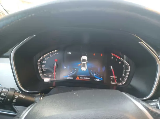 Car image 16