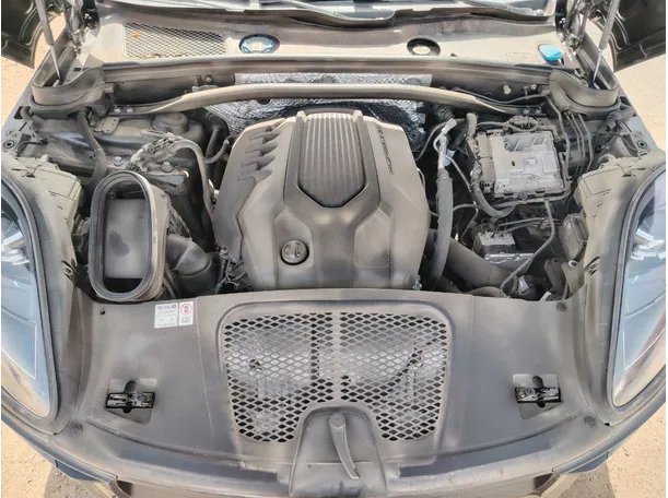 Car image 36