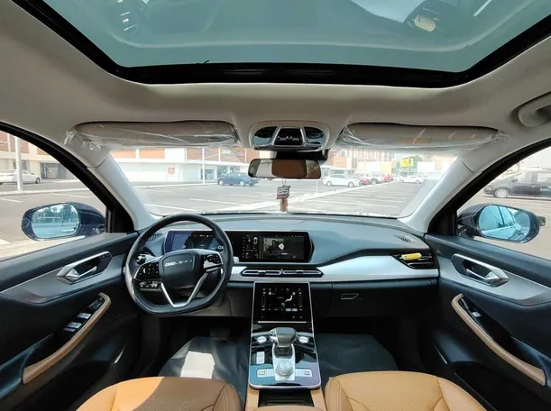 Car image 17