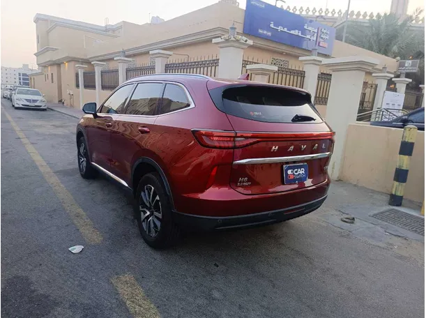 Car image 7