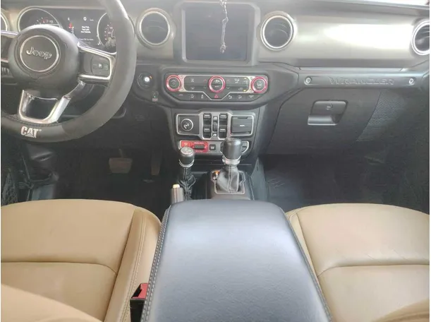 Car image 24