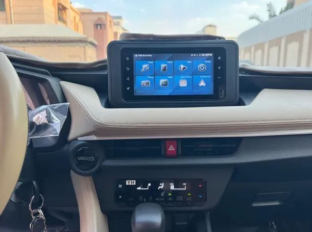Car image 15