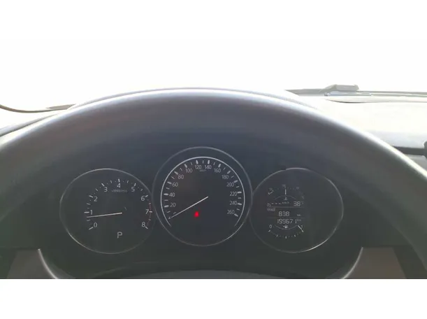 Car image 19
