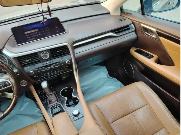 Car image 22