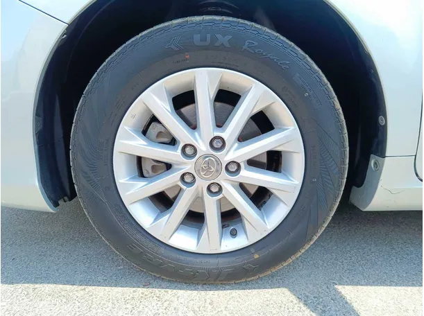 Car image 11