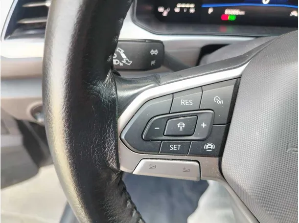 Car image 38