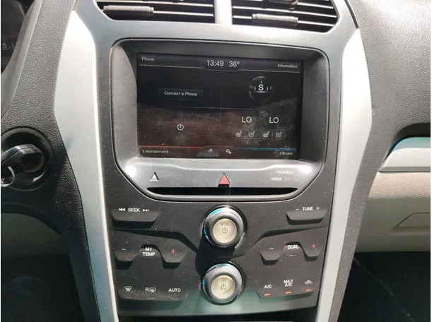 Car image 22