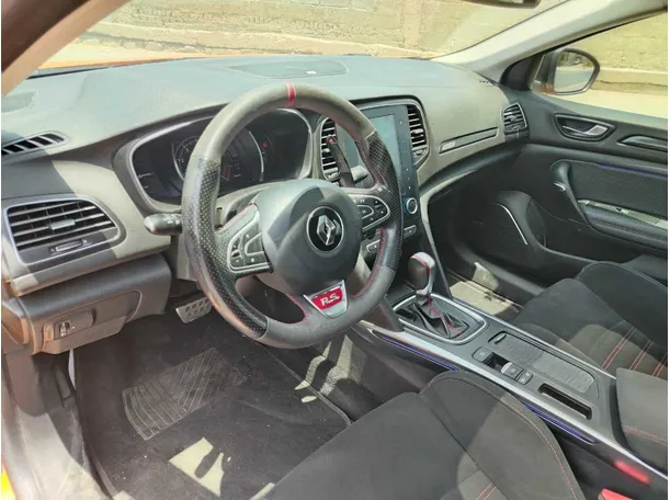 Car image 13