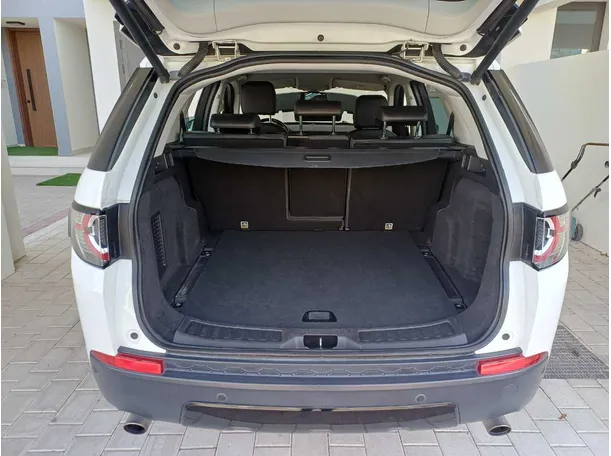 Car image 20
