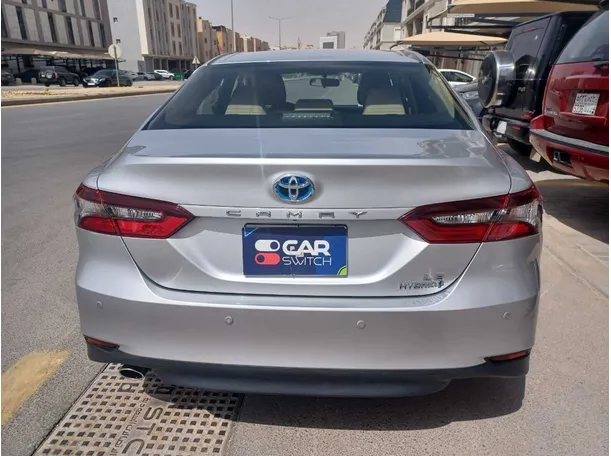 Car image 6