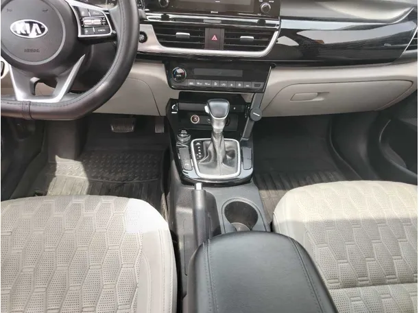 Car image 23