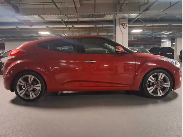 Car image 8