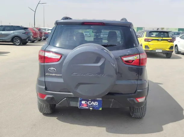 Car image 7