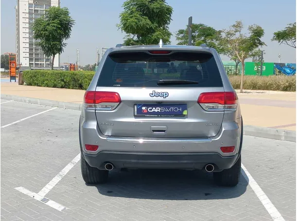 Car image 6