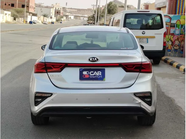 Car image 6