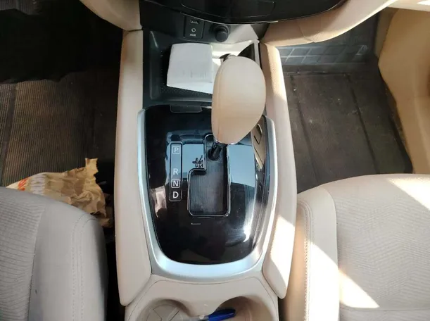 Car image 24