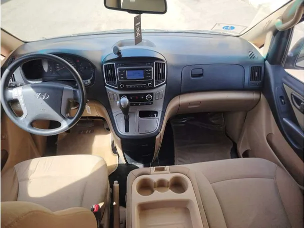 Car image 35