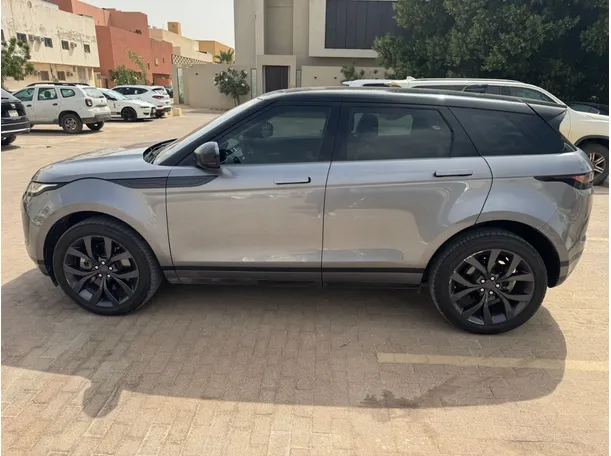 Car image 8