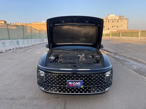 Car image 24