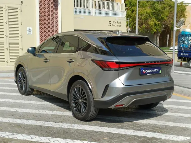 Car image 7