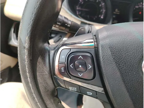 Car image 34