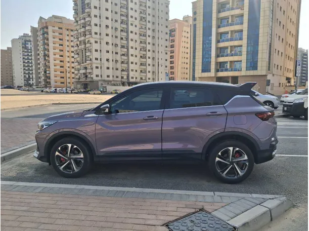 Car image 8