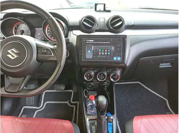 Car image 18