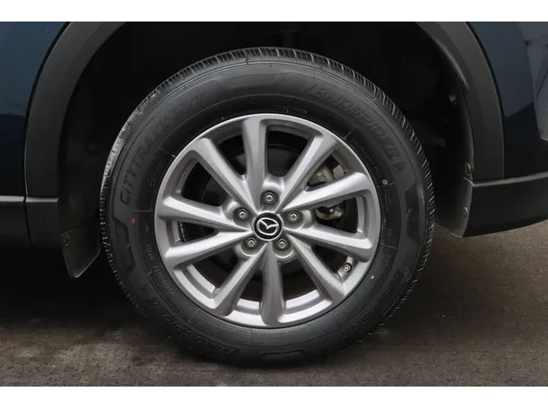Car image 7
