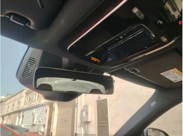 Car image 34