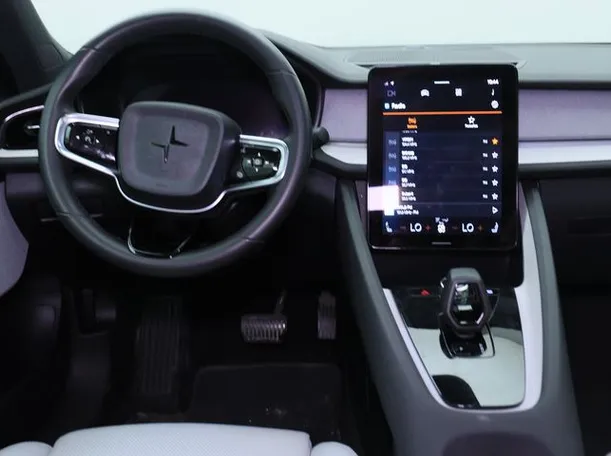 Car image 15