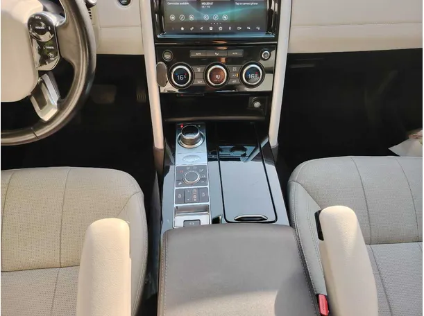 Car image 21