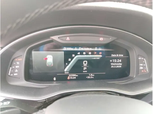 Car image 29