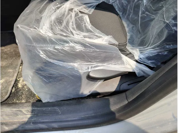 Car image 39