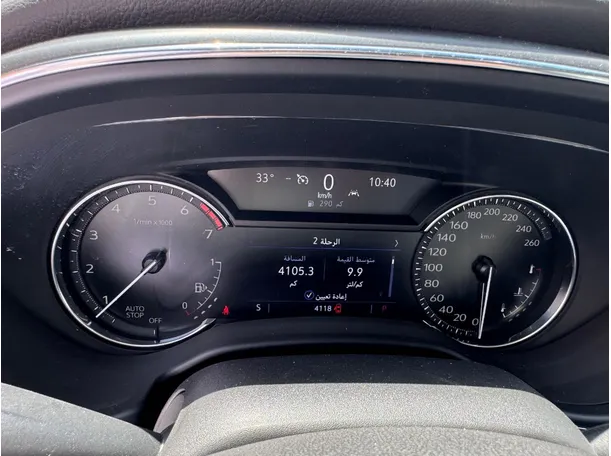 Car image 18