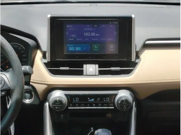 Car image 21