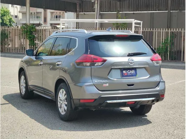 Car image 7