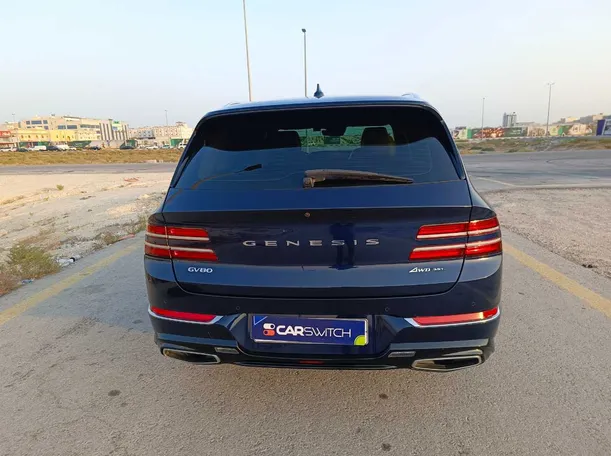 Car image 6