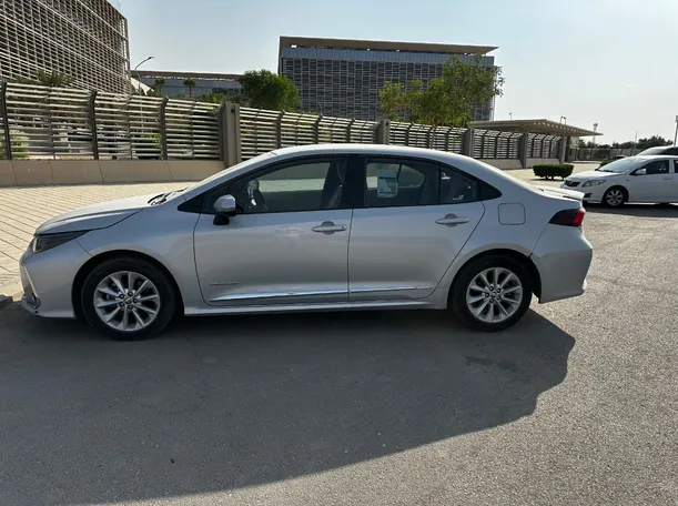 Car image 7