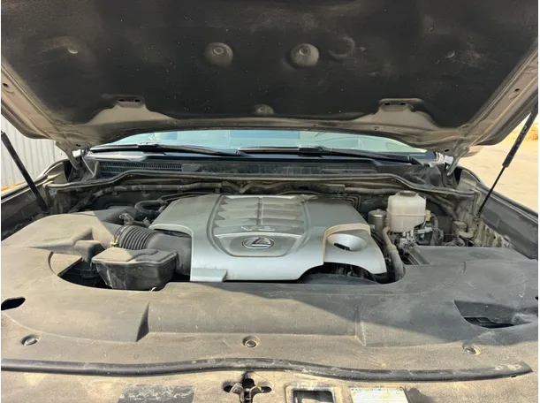 Car image 26