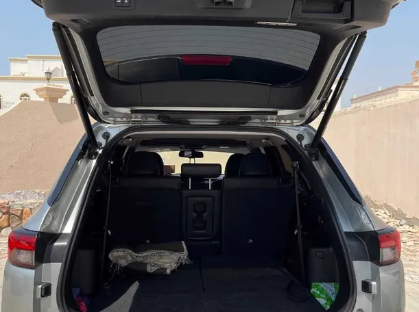Car image 21