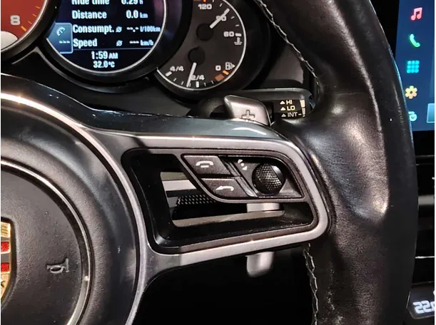 Car image 29