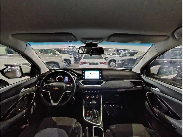 Car image 19