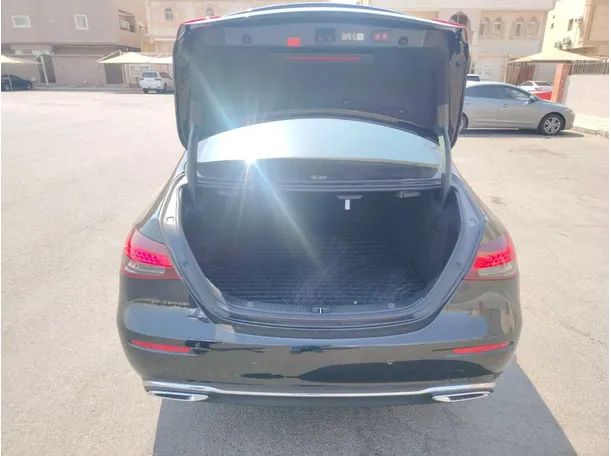 Car image 31