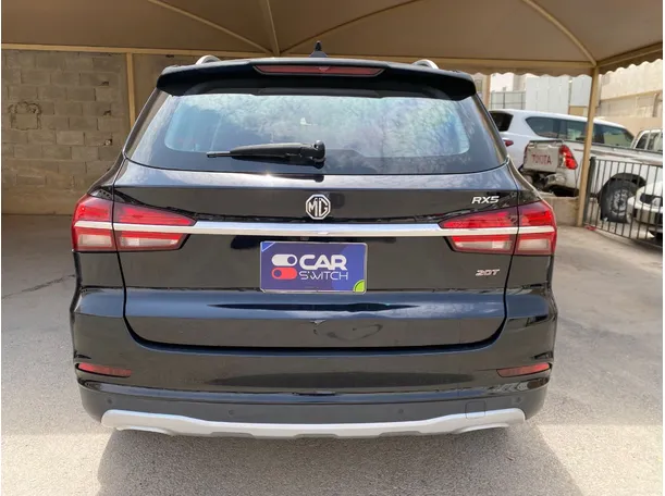 Car image 6