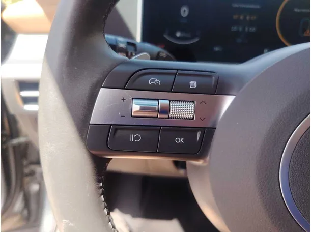 Car image 33