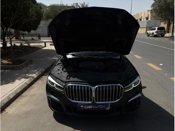 Car image 26