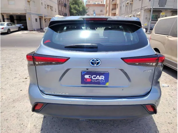 Car image 6
