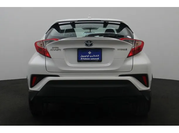 Car image 12